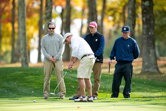 alumni_golfouting13_db_3353