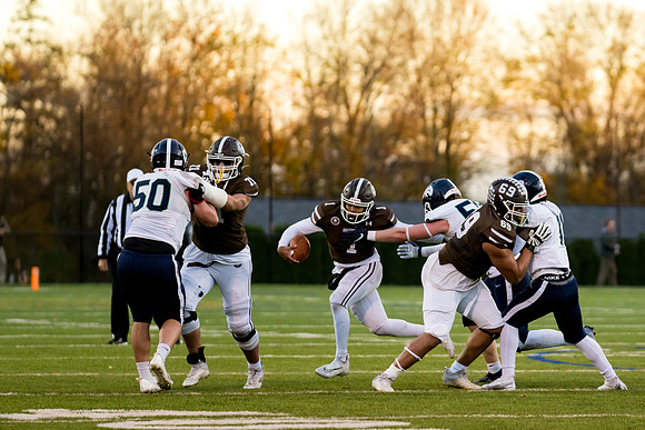 football_2023-11-11_ah_0071