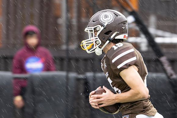 hc23_football_dburns_8033