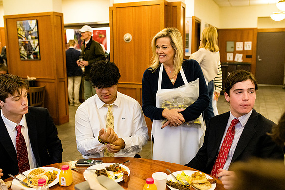 hc23_fballbfast_ah_0040
