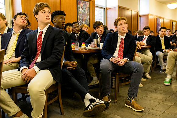 hc23_fballbfast_ah_0068