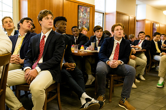 hc23_fballbfast_ah_0067