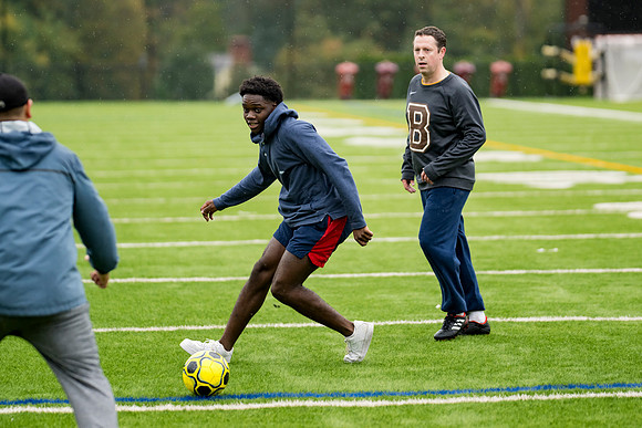 hc23_alumnisoccer_ah_0043b