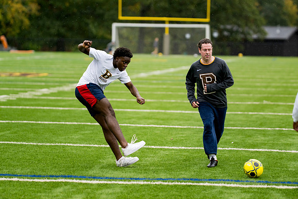 hc23_alumnisoccer_ah_0067