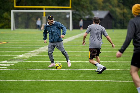 hc23_alumnisoccer_ah_0040
