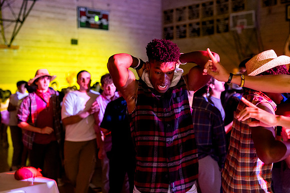 hc23_dance_us_ah_0048