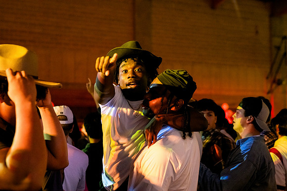 hc23_dance_us_ah_0053