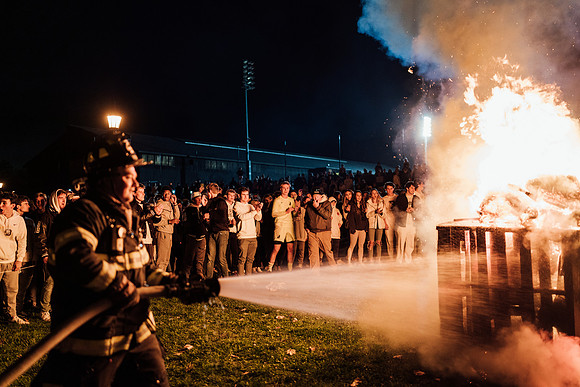 hc21_bonfireworks_jk_7156