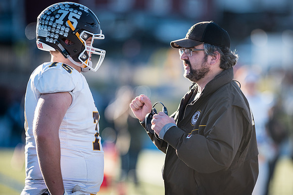 football_nepsac16_wkl_4251