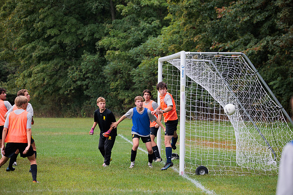 randolphvt2223_tripsoccerpre_scrimmage_bdf2_9377