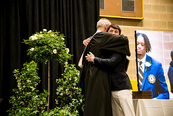 graduation25_diploma_ah_0818