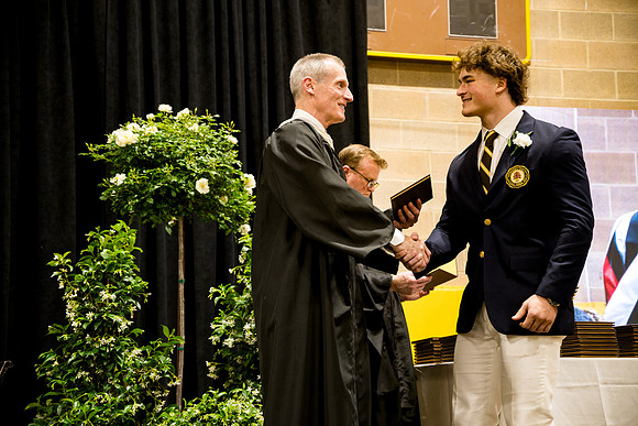 graduation25_diploma_ah_0670