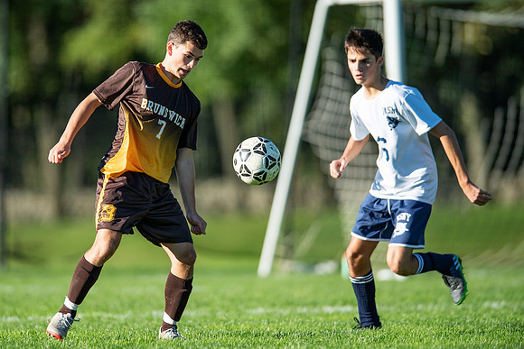 hc18_soccer_jv_dburns_3840
