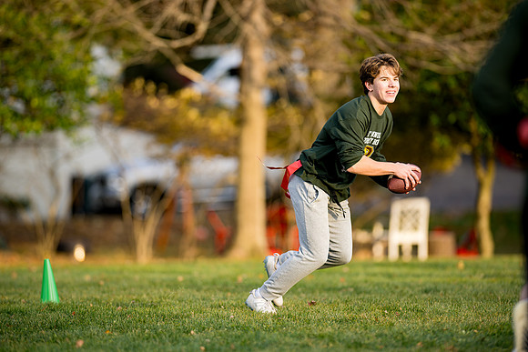 turkeybowl24_us_ah_0110