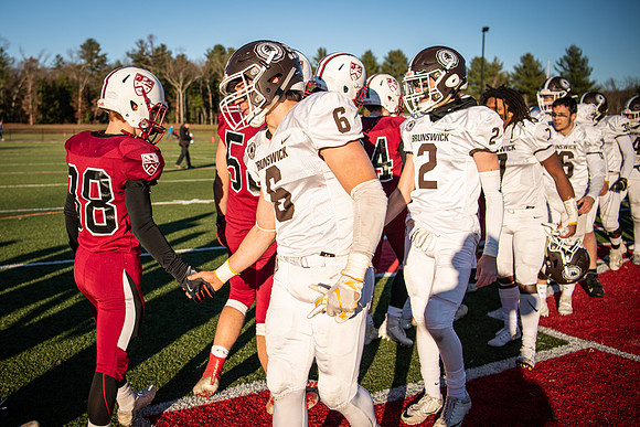 football_nepsac19_wkl8_1793