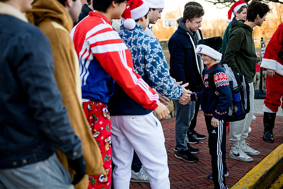 holiday_handshake24_ah_0061