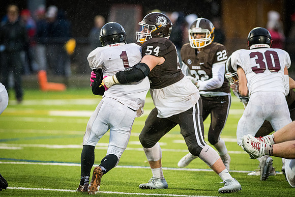 hc16_football_wkl_8221