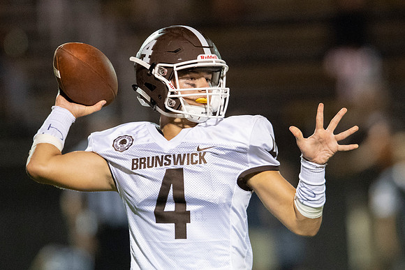 football_2018-09-14_dburns_9384