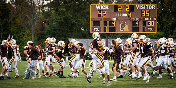 homecoming_fball_2601