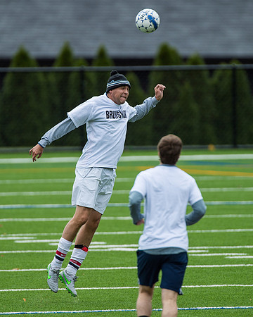 alumni_soccer16_db_4445