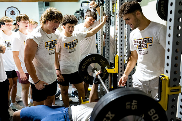 football_2024-08-01_liftforlife_ah_0227