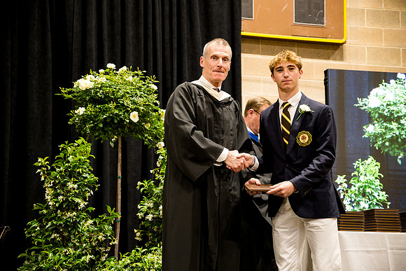 graduation25_diploma_ah_0604