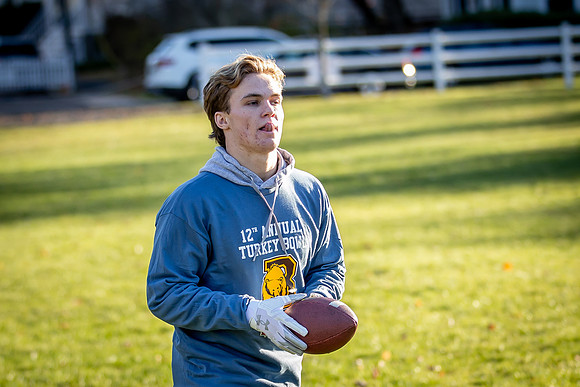 turkeybowl23_us_jfess1_8131