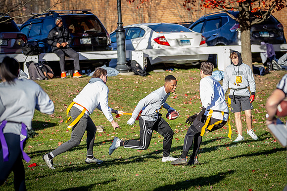 turkeybowl23_us_jfess1_8162