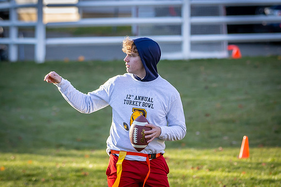 turkeybowl23_us_jfess1_8213