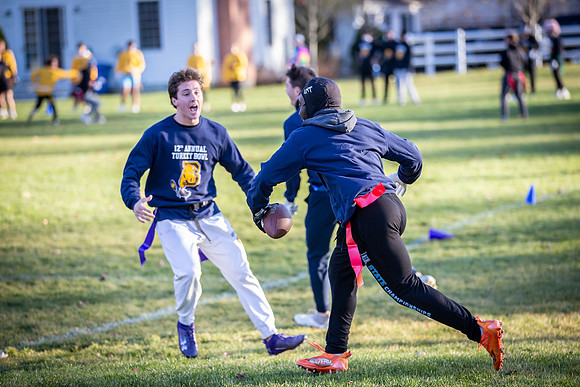 turkeybowl23_us_jfess1_8355