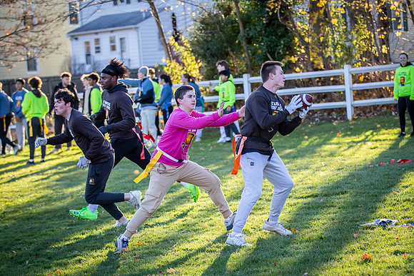 turkeybowl23_us_jfess1_8394