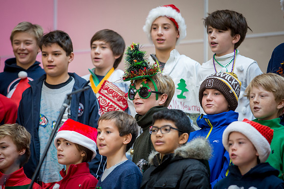 holiday_allschool16_jfess_6703