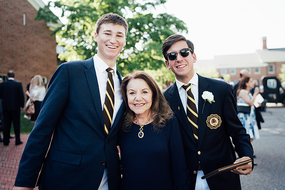 graduation18_jk_9359