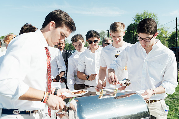 seniorfaculty_cookout18_jk_3147