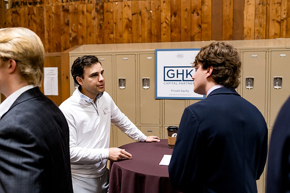 careercenter_tablenetworking23_ah_0086