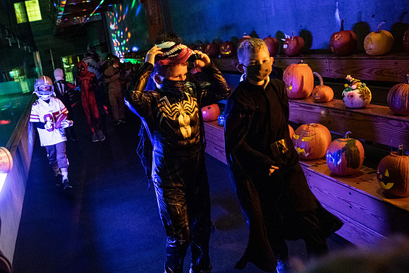pumpkinparade_psls_wkl_4125