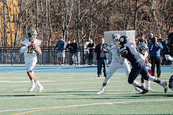 football_nepsac16_hp_2561