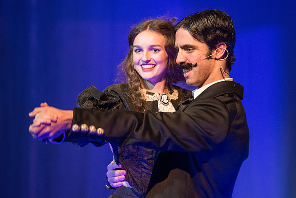 oliver_wintermusical18_us2_dburns_5281