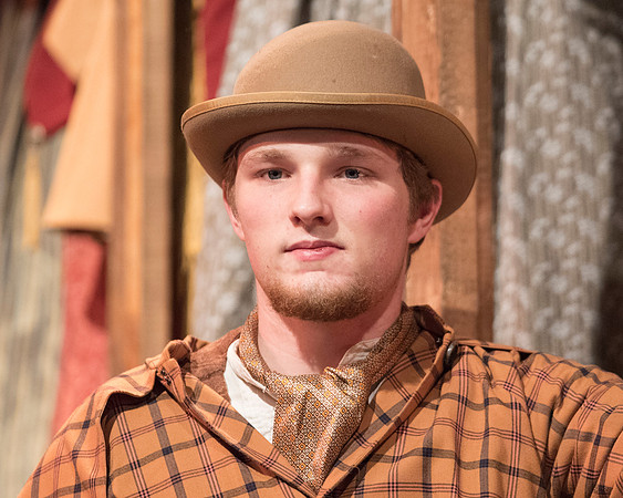 oliver_wintermusical18_us1_dburns_4571