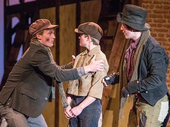 oliver_wintermusical18_us2_dburns_5565