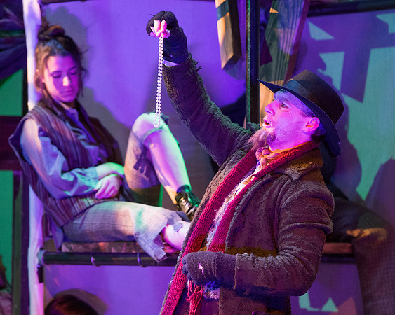 oliver_wintermusical18_us2_dburns_5782