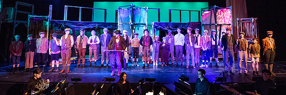 oliver_wintermusical18_us1_dburns_3751