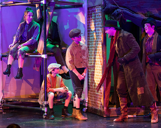 oliver_wintermusical18_us2_dburns_5596