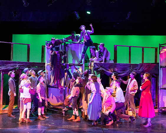 oliver_wintermusical18_us1_dburns_3743