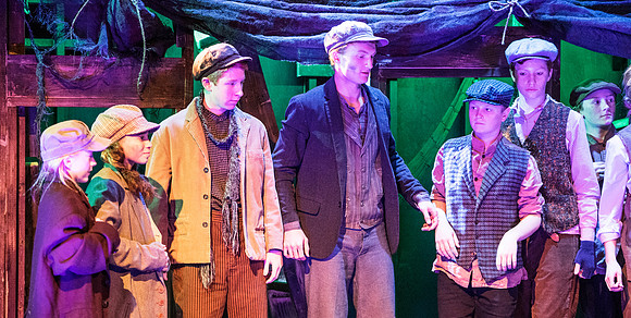 oliver_wintermusical18_us2_dburns_6166