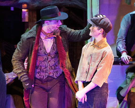 oliver_wintermusical18_us2_dburns_5672