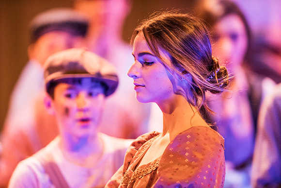 oliver_wintermusical18_us1_dburns_3891