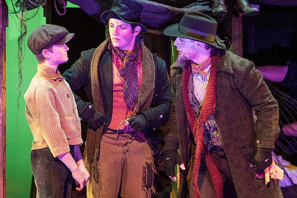 oliver_wintermusical18_us2_dburns_5722