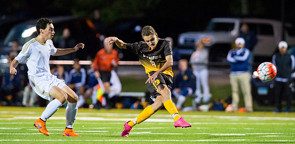 hc15_soccer_dburns_2856