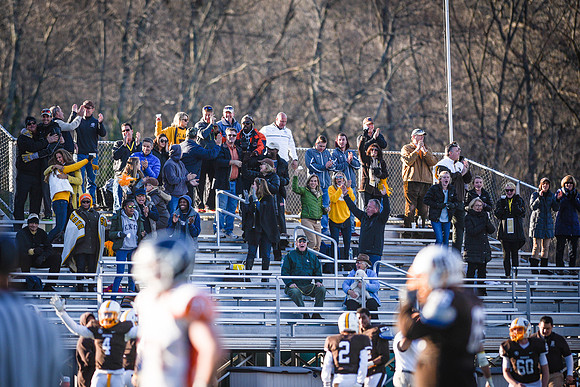 football_nepsac15_wkl_0711